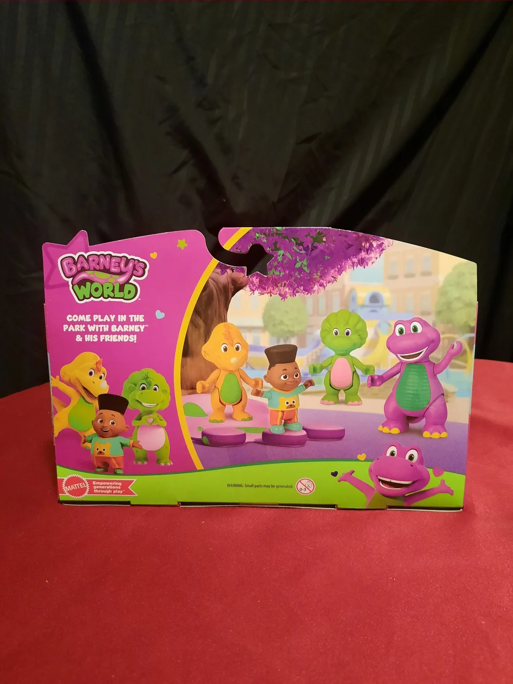 Barney's World Hey Friends Pack Playset 4 Collectible Figures NIB